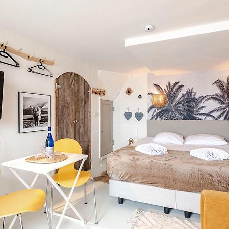 View With A Room Zandvoort With Private Parking Экстерьер фото