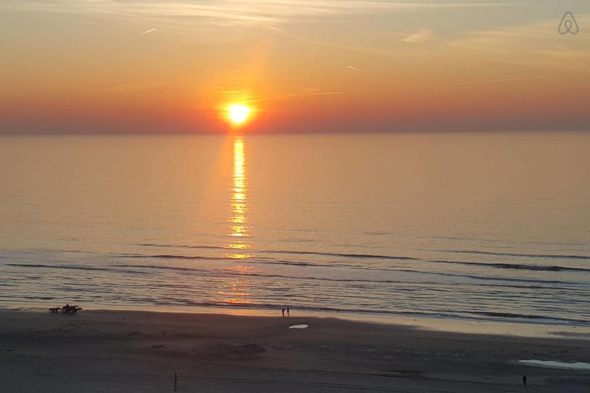 View With A Room Zandvoort With Private Parking Экстерьер фото
